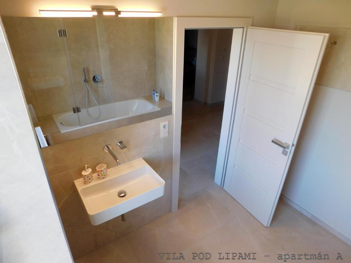 Vila Pod Lipami Apartment Bruntal Exterior photo